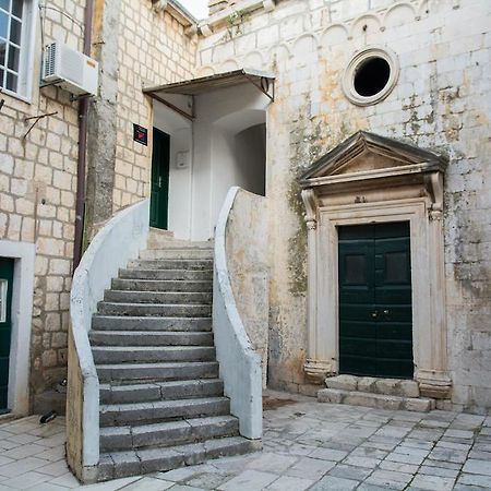 Room Placeforyou Dubrovnik Rum bild