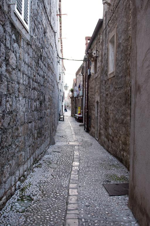 Room Placeforyou Dubrovnik Rum bild
