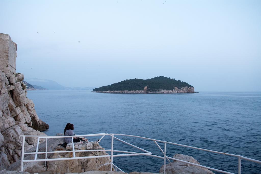 Room Placeforyou Dubrovnik Rum bild