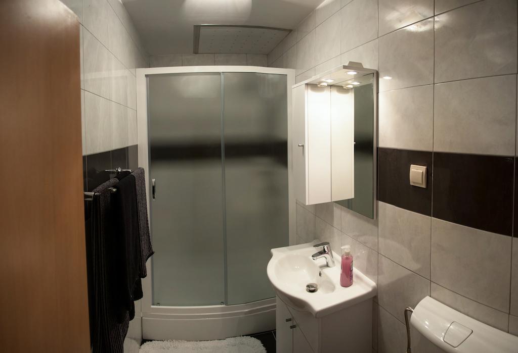 Room Placeforyou Dubrovnik Rum bild