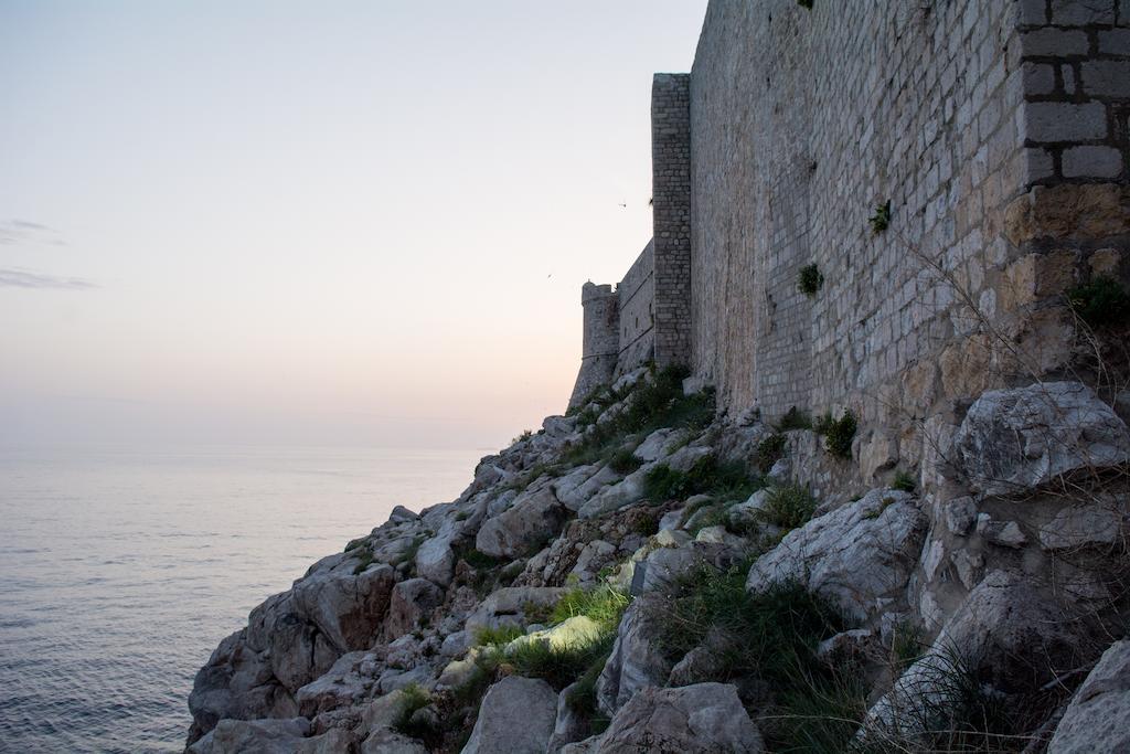 Room Placeforyou Dubrovnik Rum bild